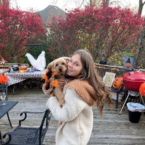 Meet your Posher, Emily